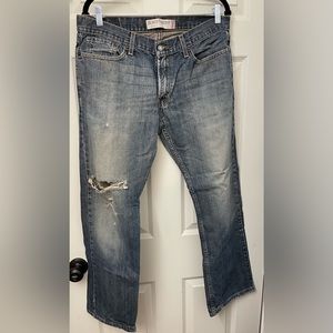 Levi’s 514 Boyfriend, slim straight leg jeans. Size 34  X 30
